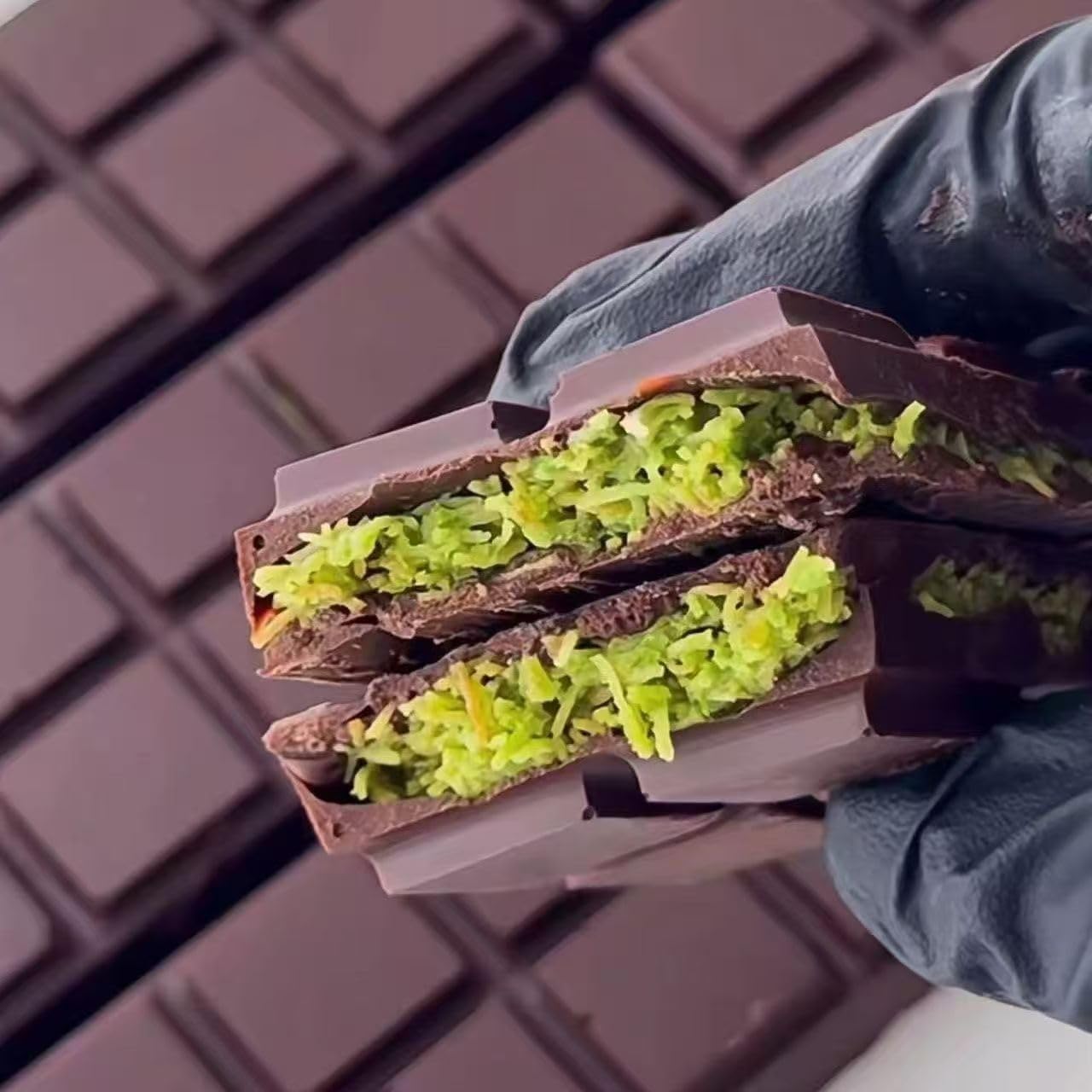 Amazon.co.jp: ドバイチョコ ピスタチオ チョコレート 口当たりが豊富