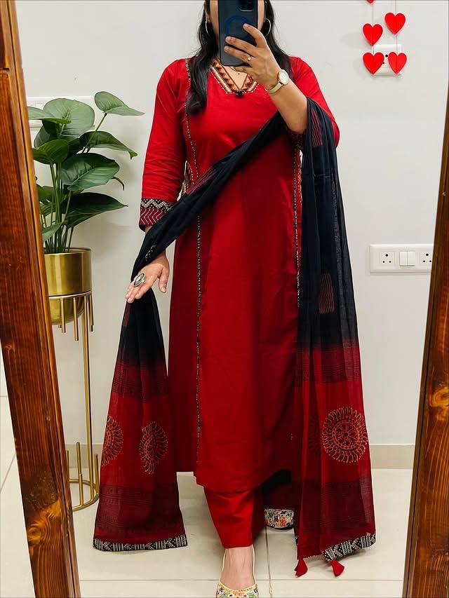 Image of MEERA FAB Women Floral Printed Pure Cotton Straight V-Neck Kurta with Palazzos & Dupatta