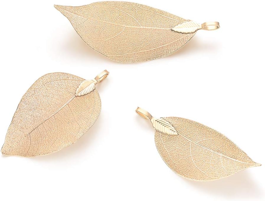 金銀銅のボールビーズ リーフチャーム 葉っぱ ネックレス 使い勝手の良い ネックレス