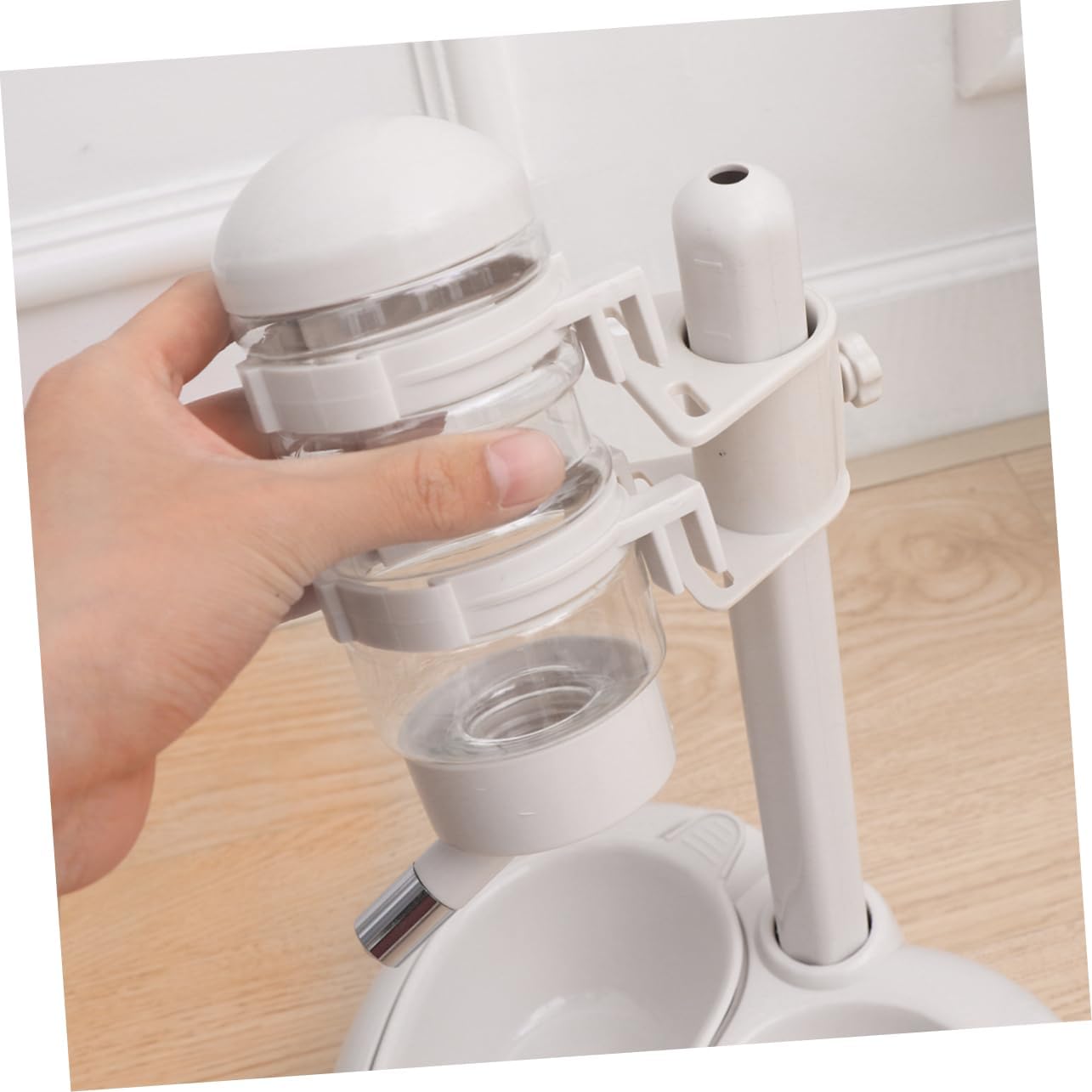 Automatic Pet Water Dispenser Pet Drinking Fountain for Dogs and Cats Removable Design Non- Base Easy to White Hanging Water Feeder