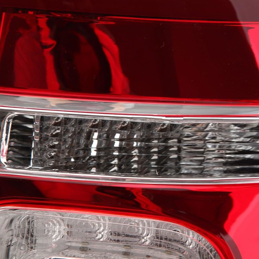 フォード　エクスプローラー　テールレンズ　ストップランプ　LED Amazon | テールライト リアブレーキランプ フォードエクスプローラー