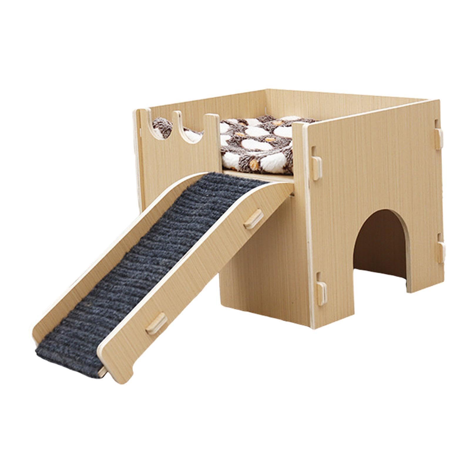 Hideaway Rabbit Habitats Casetta per criceti in Legno Realizzata a Mano, Include Un Parco Giochi con per Scala Che garantisce attività Divertenti e