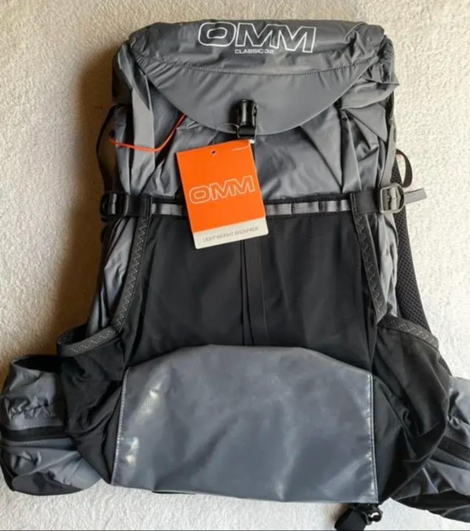 Amazon.co.jp: 未使用 OMM Classic 32 クラシック ザック 登山 グレー 