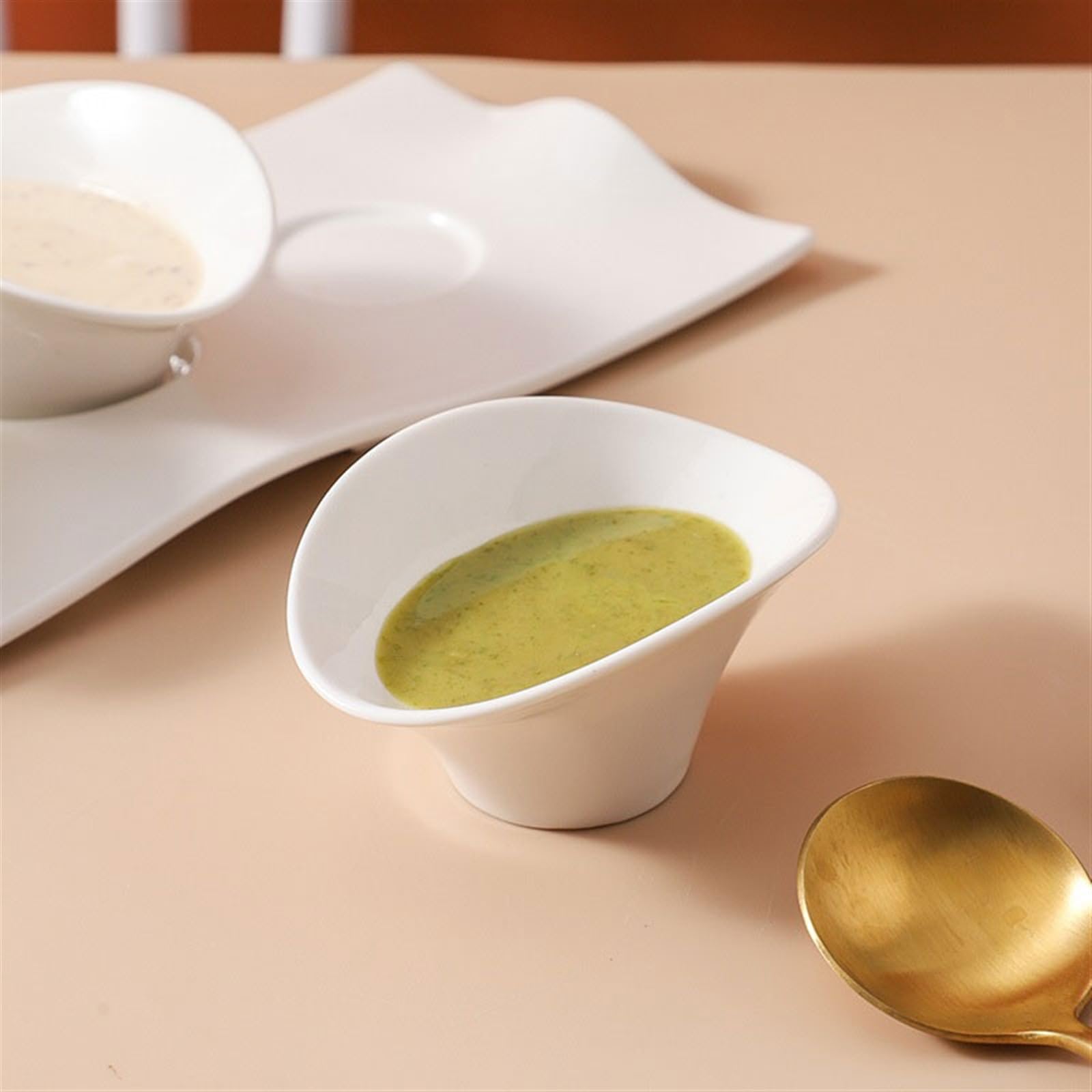 Ciotoline da Snack Piatto for condimenti in porcellana bianca Piatto for condimenti for insalata in ceramica for uso domestico Piatto for snack a tre scomparti for stoviglie creative Piatti Snack Cera