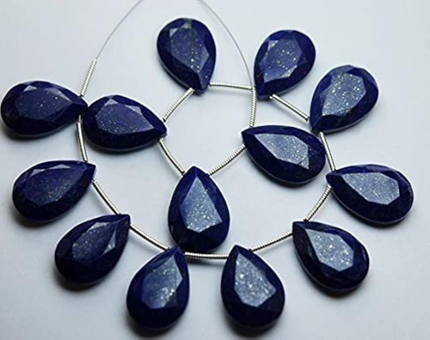 Lapis-lazuli perle poire 19-20mm briolette facettée pour l'enfilage et la création de colliers