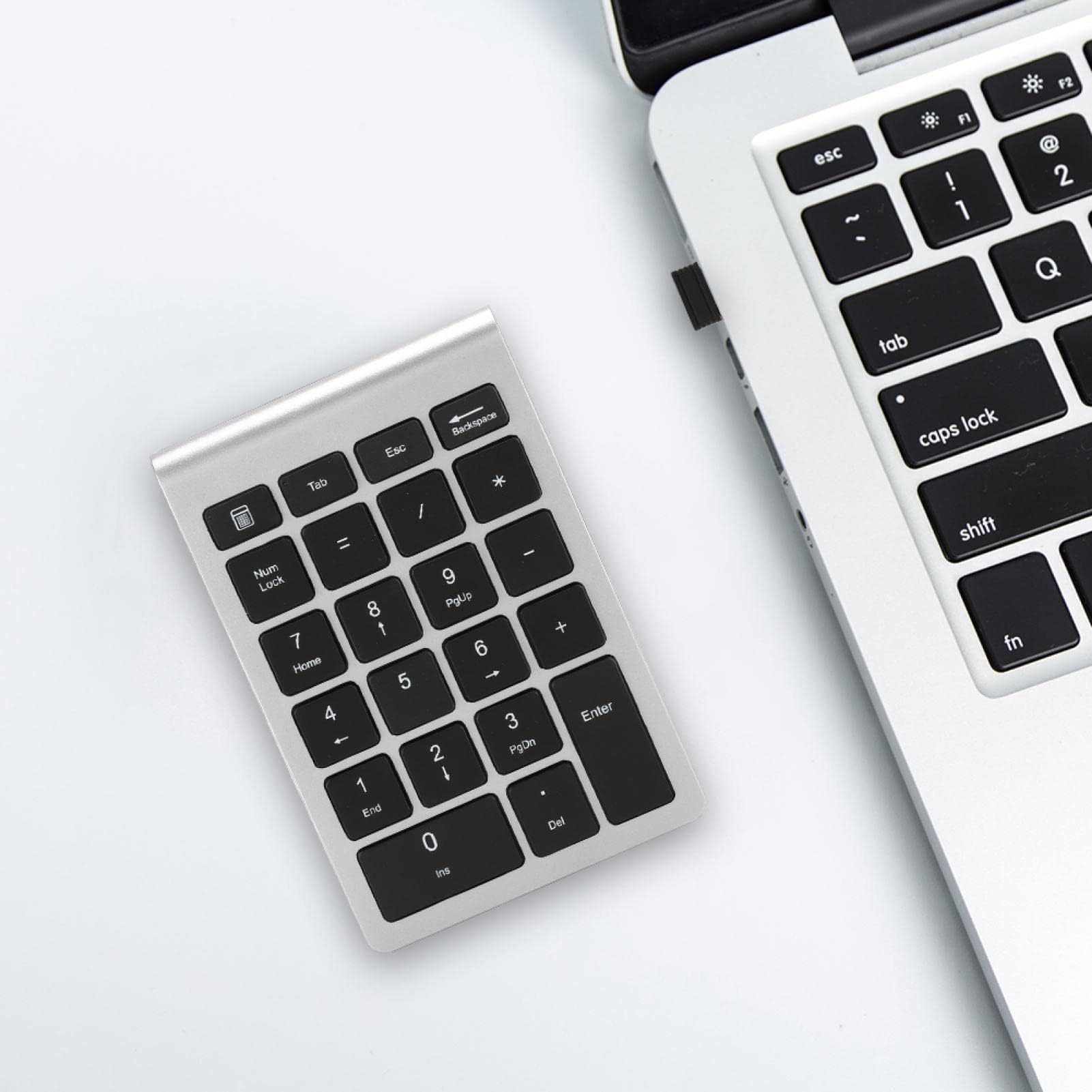 Agatige Pavé Numérique sans Fil Portable, 2,4G avec Récepteur USB Mini Clavier Numérique à 22 Touches pour Ordinateur de Bureau Ordinateur Entrée de Données de Raccourci PC (Noir)