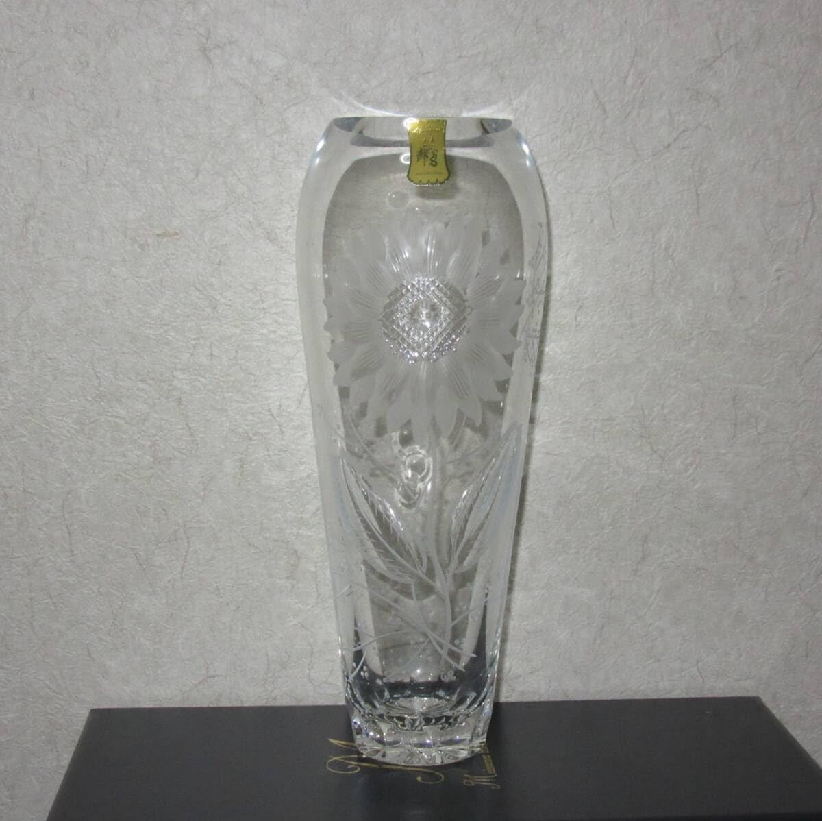 マイセンクリスタルの花瓶 ひまわり柄 マイセンクリスタルの花瓶ひまわり柄高さ約22cm 箱入り マイセン