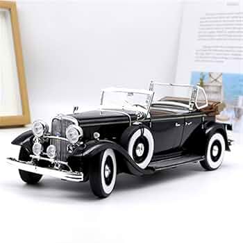 リンカーン商品 AW325 AUTOWORLD1/18 1937 リンカーン ゼファー グロスブラック