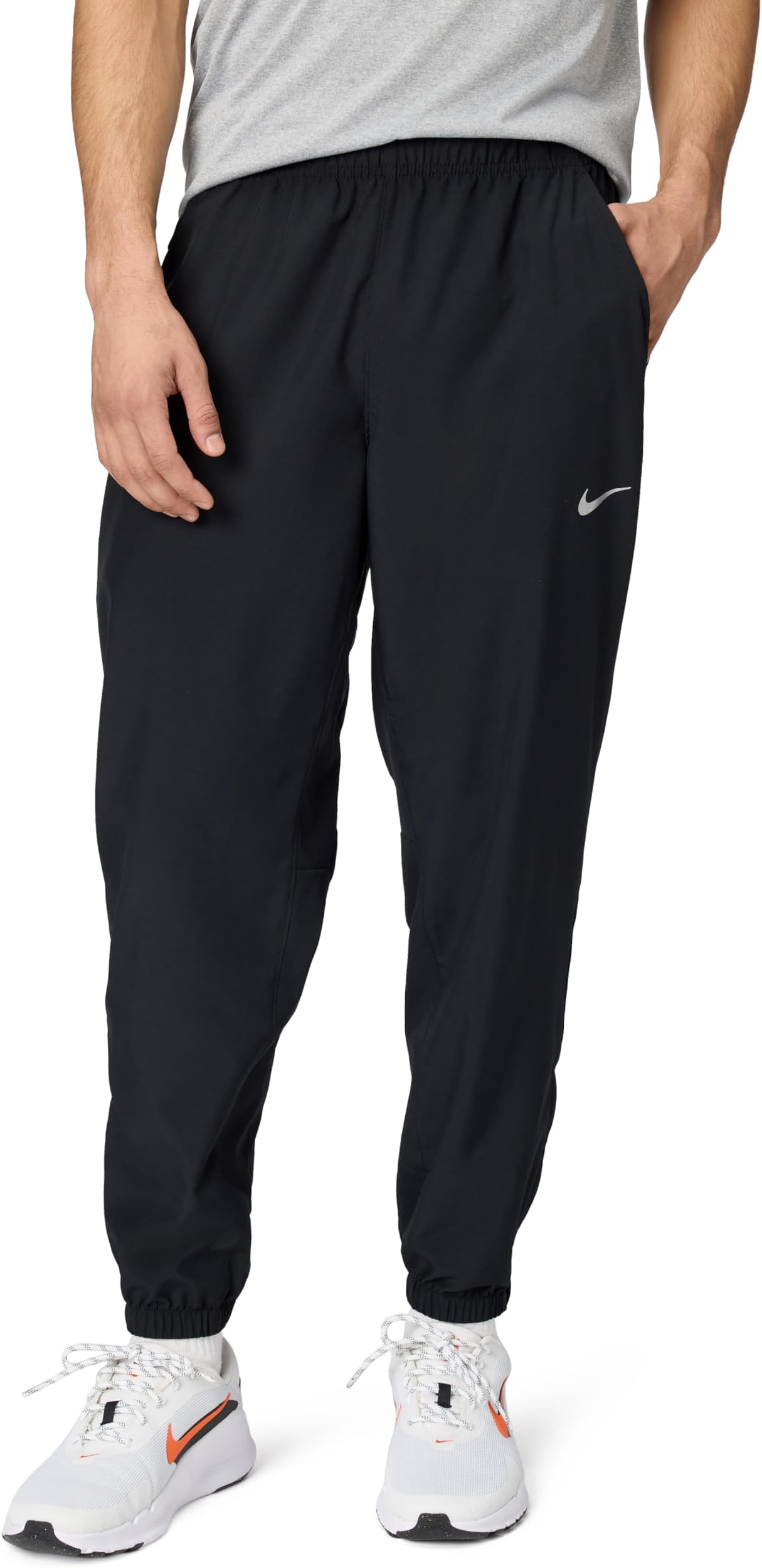 - Nike Men's Form Dri-FIT Tapered Versatile Pants