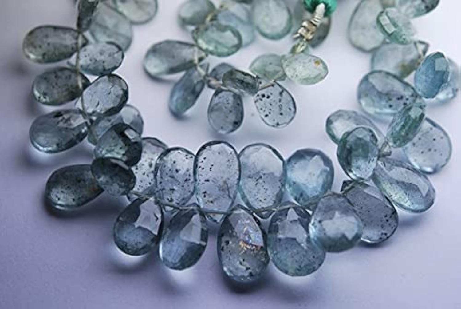 Aigue-marine mousse AAA briolettes poires pour remplacer les perles ternes sans éclat