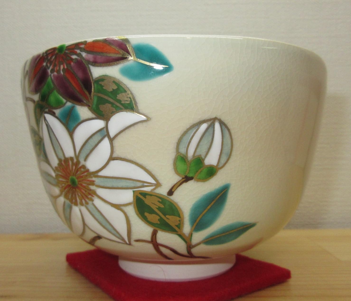 送料込【逢絢亭・新品】茶道具 茶碗 京焼 柿の絵 伊坂清香 紙箱入り 送料込【逢絢亭・新品】茶道具 茶碗 京焼 柿の絵 伊坂清香 紙箱
