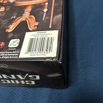 Amazon.co.jp: DID 1/6 CHICAGO GANGSTER II ROBERT : Toys & Games