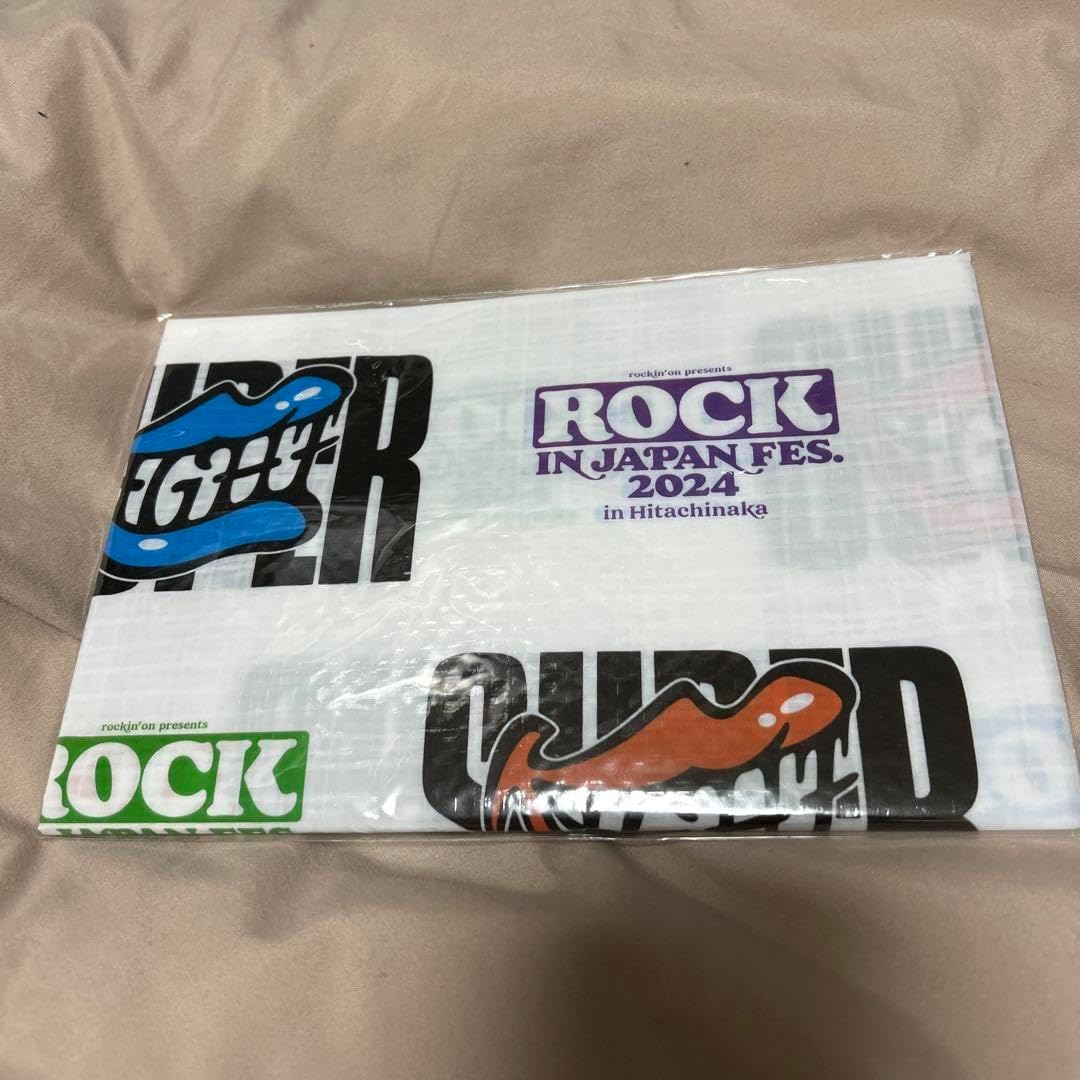 会場限定！完売品！！】SUPER EIGHT レジャーシート 完売品］SUPER