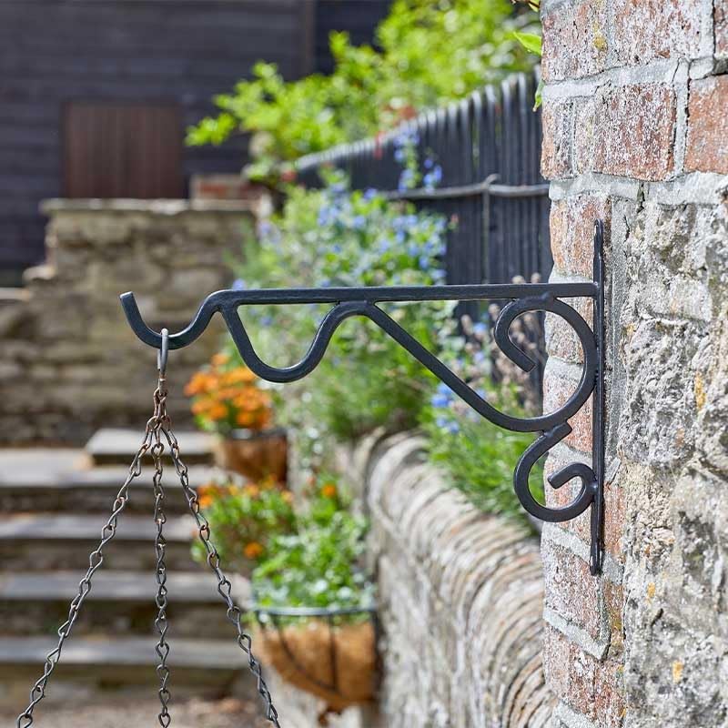 sgpuk 16in/18in Brunel Wall Bracket for Hanging Baskets, feeders, Lanterns Holds 20KG 37x 28cm