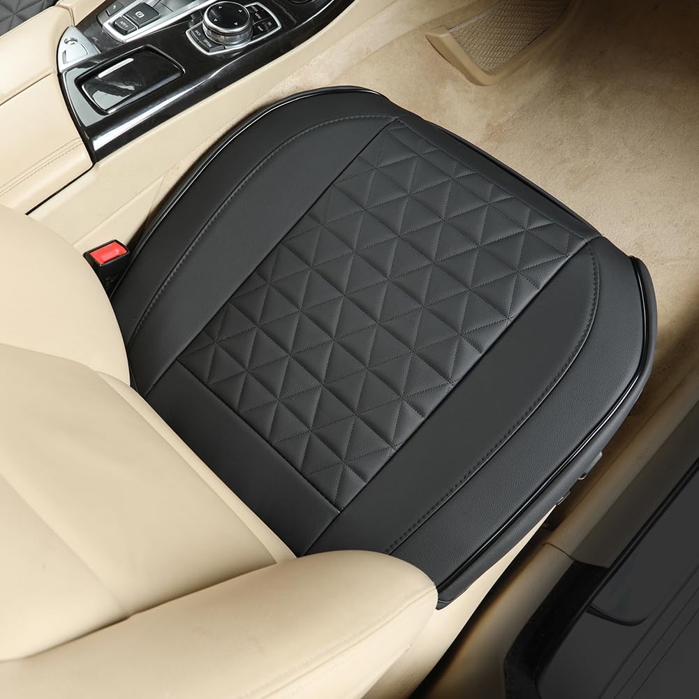 Black Panther Fundas Asiento Coche Delanteras (2 Piezas) – Cuero PU, Diseño Acolchado Triangular, Base Antideslizante, Bolsillo Frontal | Ajuste Universal para el 90% de Vehículos - Negro