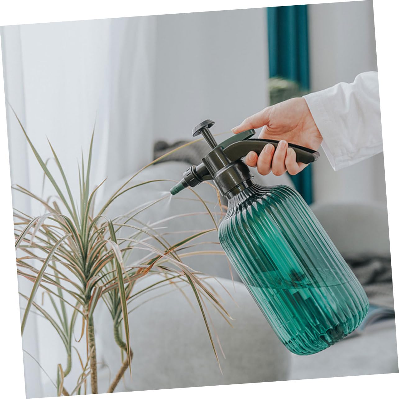 Toyvian 2 Ensembles Pulvérisateur Aluminium Usine Plantes Arrosage Petit Arrosoir De Jardinage Joli Arrosoir Arrosoirs Vert Plastique Couleur Aléatoire 2 Pièces * 2