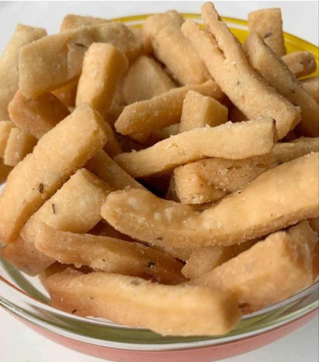 Dalthamman Home Made Namak Para/Namkeen Mixture Special Indian Namkeen Crunchy Daily Tea Time And Delicious Festive Namak Para Pack Of 500G (B0BFRV87DL) Amazon Price History, Amazon Price Tracker