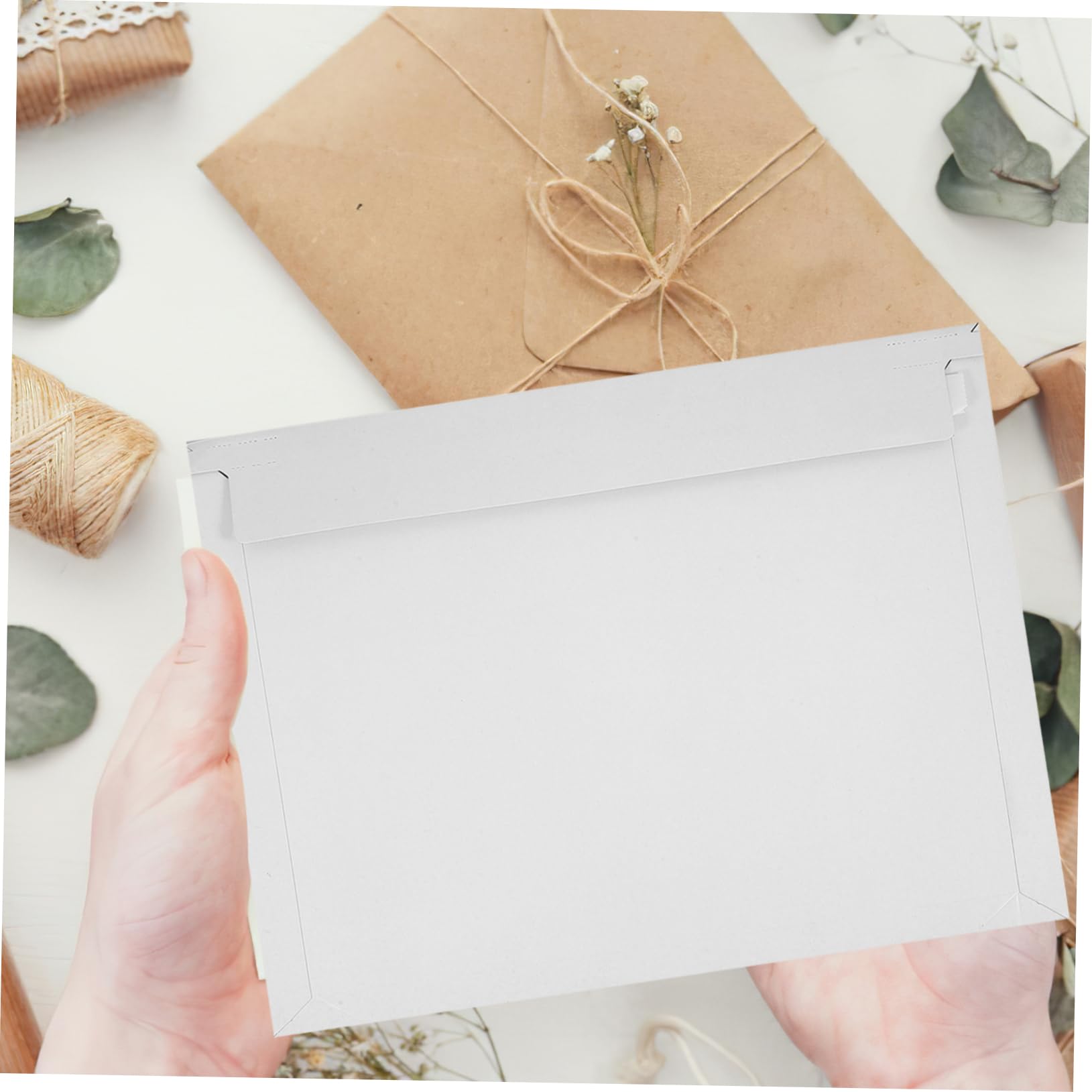 DOITOOL 30pezzi Busta Porta Documenti Rigida in Cartone Plano Autosigillante per Spedire Foto Lettere e Piccoli Oggetti per Archiviazione e Inviti per Matrimoni o Eventi Speciali