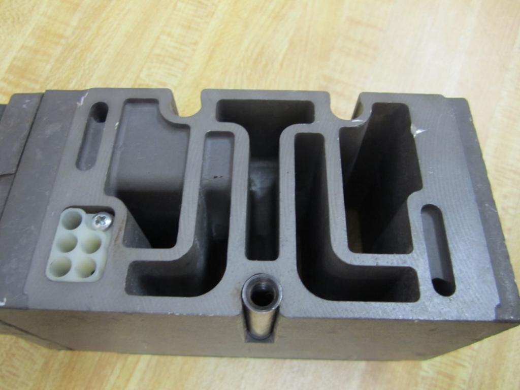 554RS100J000000 Regulator Missing Knob