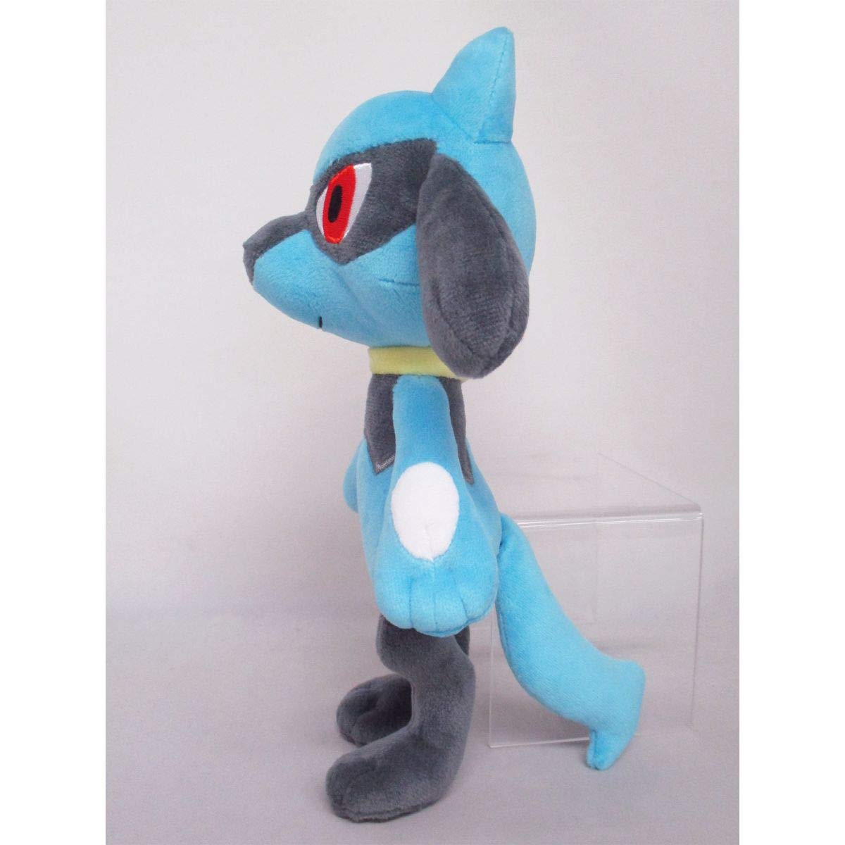 ポケモンセンター　ポケモンキャンバス　ぬいぐるみ　リオル ポケモンセンター ポケモンキャンバス ぬいぐるみ リオル おもちゃ