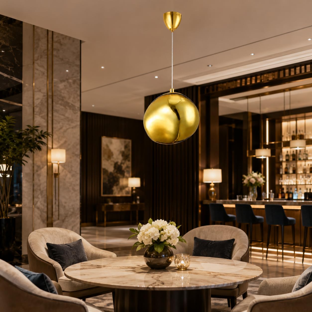 BARCELONA LED Goldene Pendelleuchte Ø28cm E27 Aus Glas | Robustes Metall, Transparentes höhenverstellbares Kabel, Bis 40 W, Für Wohn- und Esszimmer, Wohn- und Hotelbereich