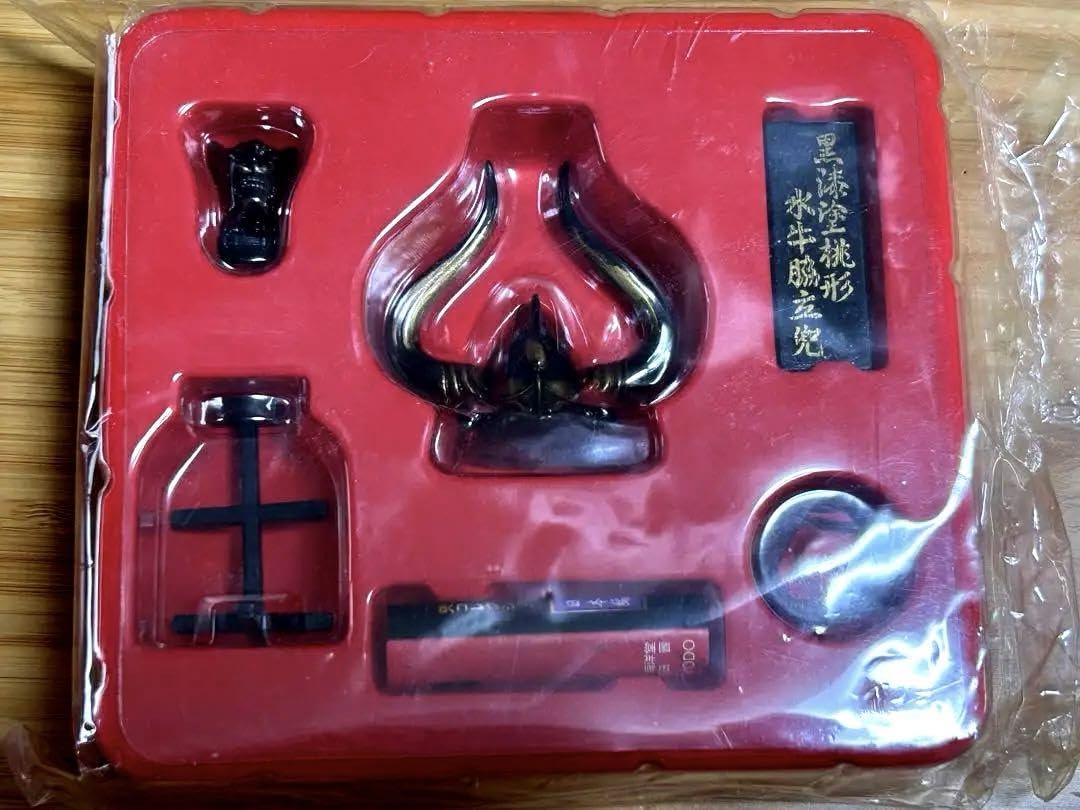 Amazon.co.jp: 激戦 兜コレクション -日本編- UHA味覚糖 海洋堂 : おもちゃ