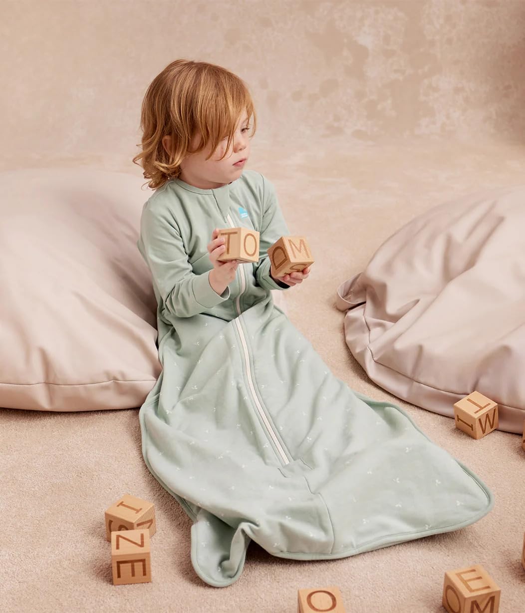 Love To Dream™ Sleep Bag, 18-36 months, Twigs Olive, 1.5 Tog for 18-22°C Temperatures, Long Sleeve, Wearable Blanket & Built-In Quilt, Machine Washable Stretch Cotton Fleece, 2 Zips, Easy Nappy Change