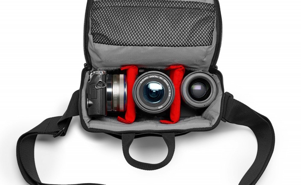Manfrotto ショルダーバッグ NEXTコレクション 2L コンパクト ブルー MB NX-SB-IBU-2 Amazon | Manfrotto ショルダーバッグ NEXTコレクション 2L