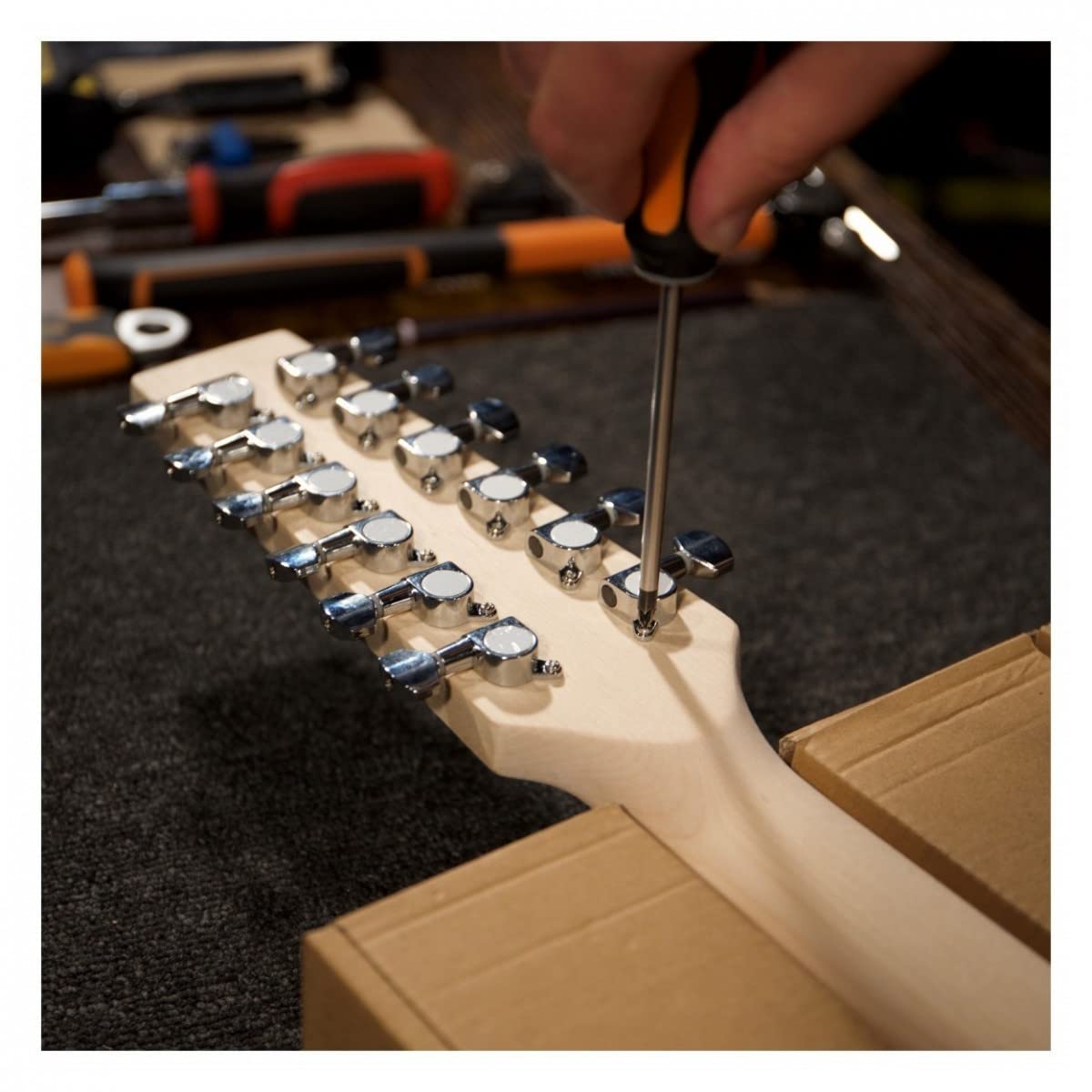 Gear4music Kit Guitare Electrique a Monter 12 Cordes avec Electronique Sans Soudure