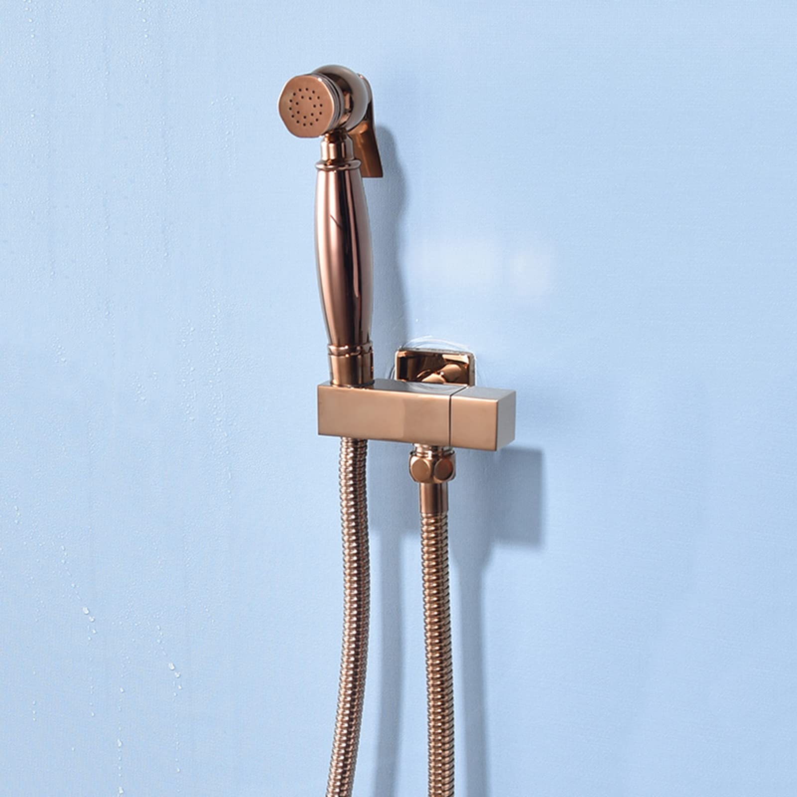 Bidet douche pulvérisateur or rose pour prendre soin de votre famille