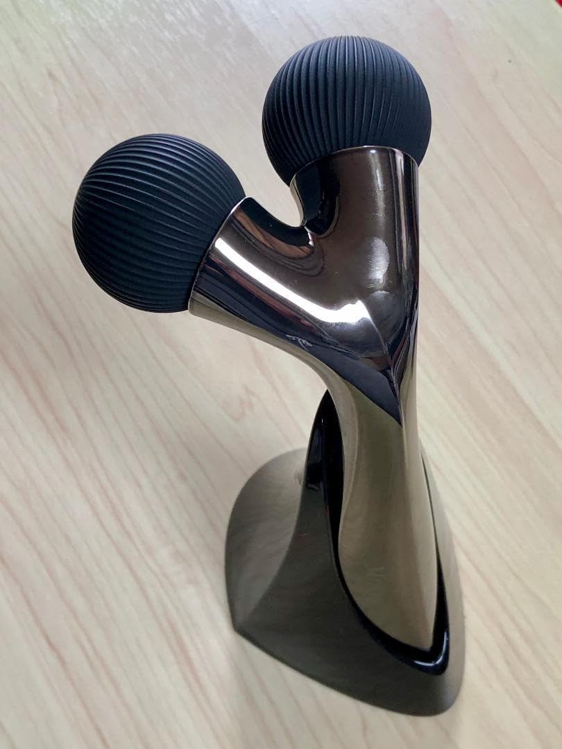 【新品未使用品】MDNA SKINオニキスラック 美顔器 楽天市場】マドンナスキン オニキスブラック MDNASKIN 小顔