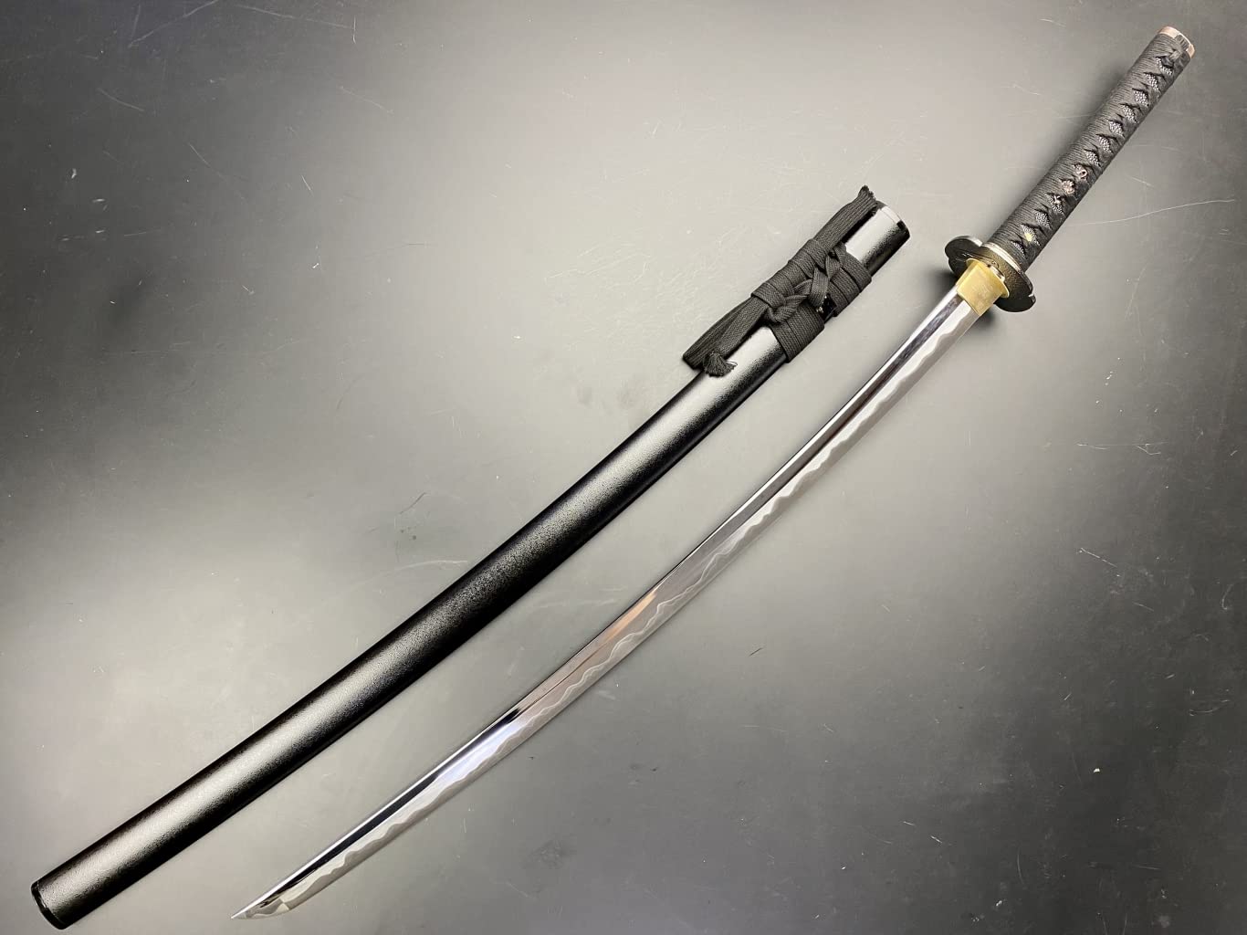 新撰組 土方歳三 和泉守兼定 大刀 模造刀 関の美術刀剣 Amazon | 模造刀-美術刀剣-関 【高級美術刀剣 名刀匠シリーズ