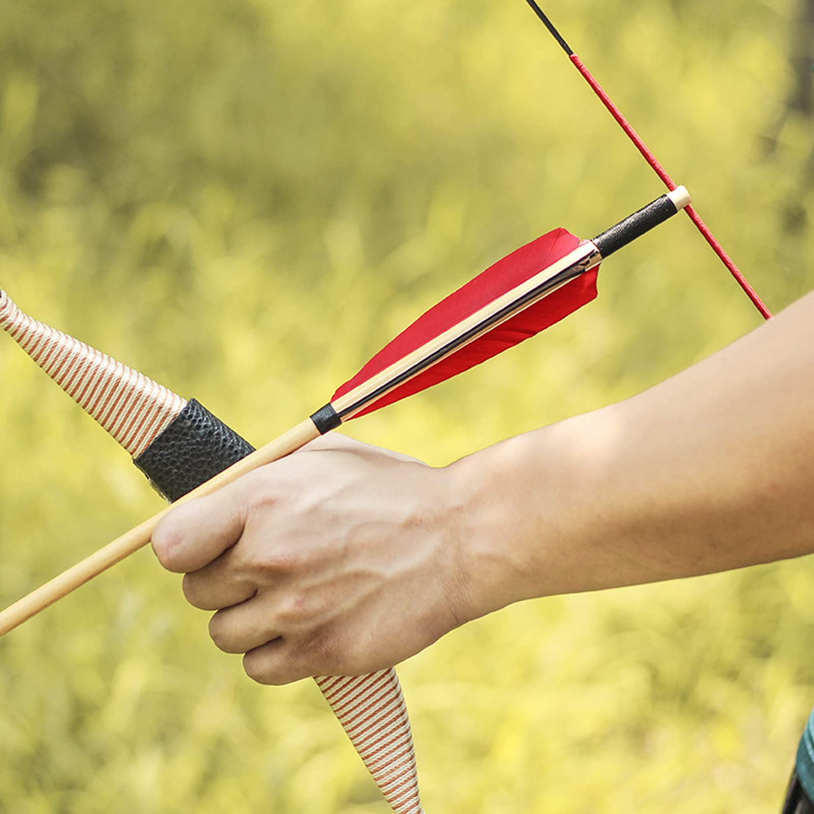 Tiro con L'Arco Frecce in Legno 32" Frecce in Legno Fatte a Mano Frecce da Caccia Tradizionali Albero in Legno con Piume di Tacchino Punte in Metallo per Arco Ricurvo Longbow