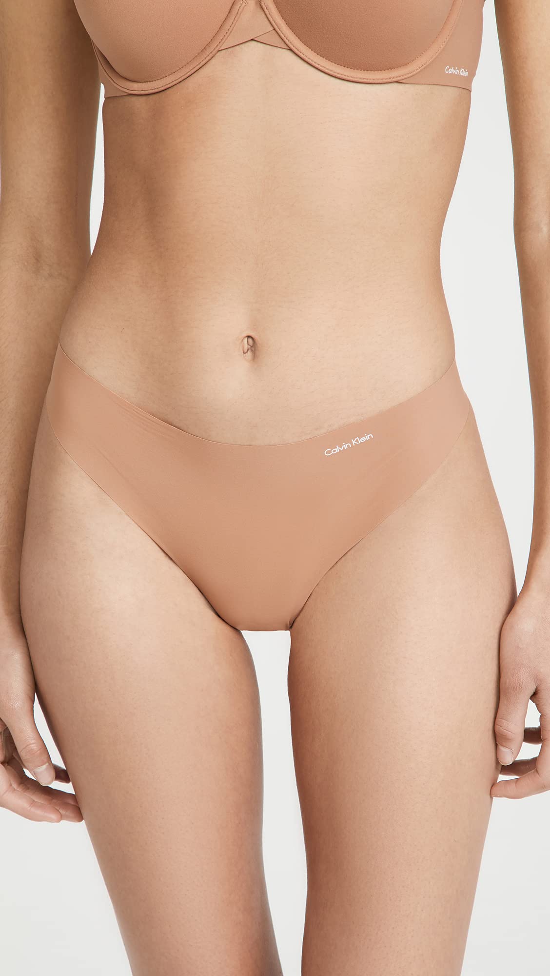 Calvin Klein Damskie majtki Invisibles stringi