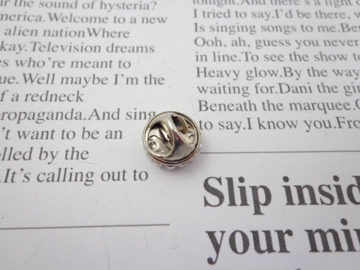 Amazon | 自由民主党 自民党 菊紋 党員章 バッチ バッジ 与党 国会