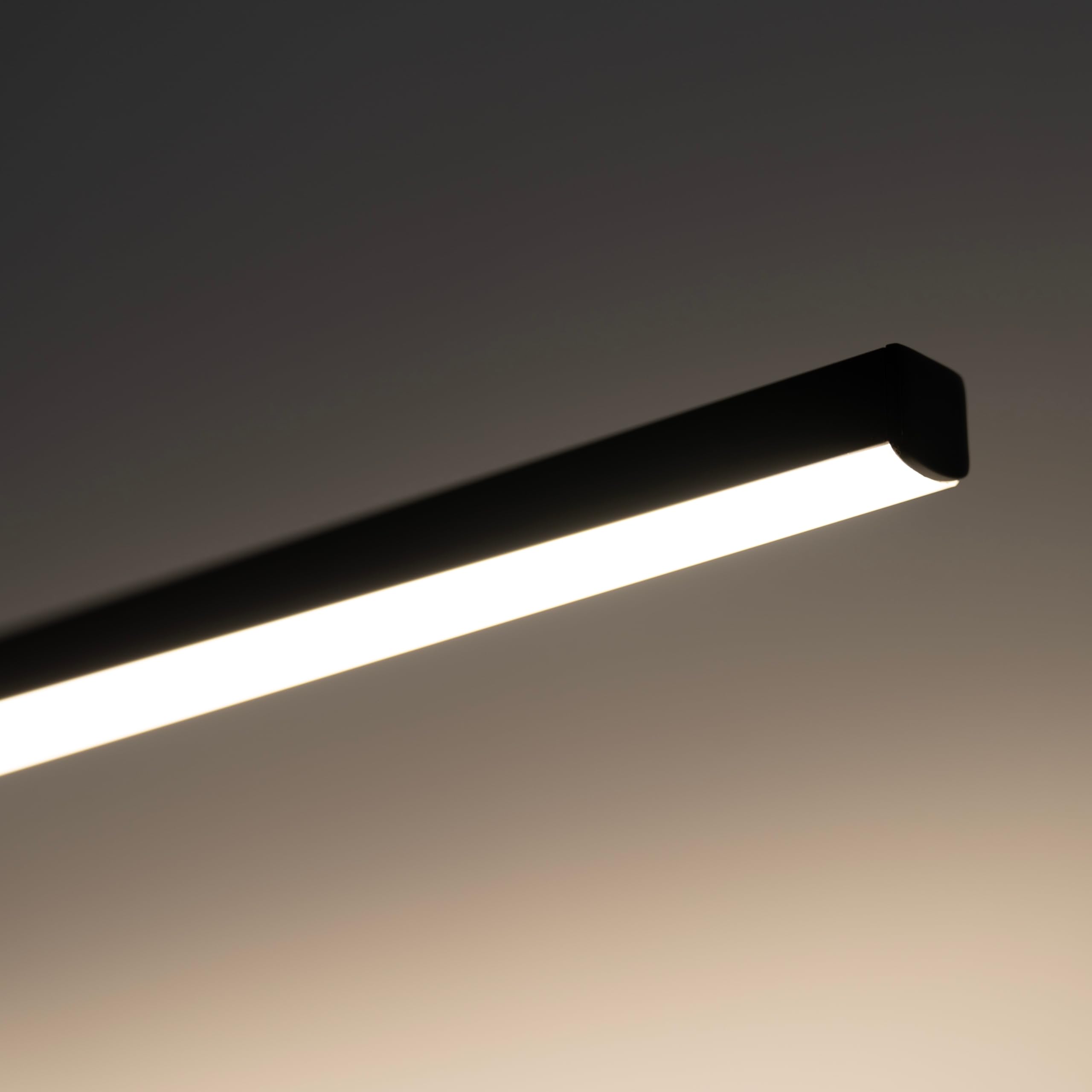 kalb LED Badleuchte Running Light 100 cm IP44 Spiegelleuchte mit Lichtlauf Effekt, 230V Badezimmerlampe für Wand oder Spiegelschrank, Schwarz/Chrom, 3000K/4000K (Schwarz, Neutralweiß)