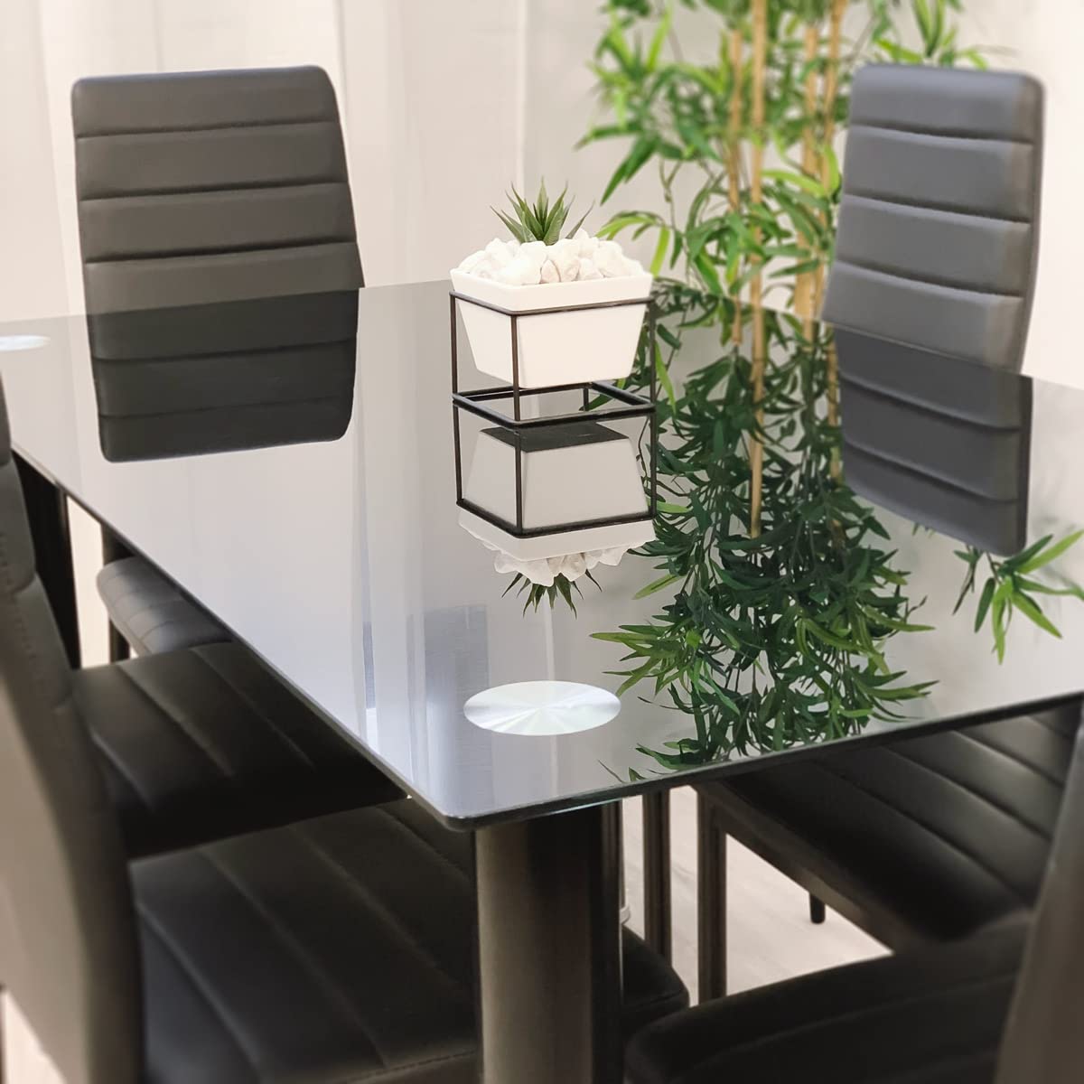 Somnia Descanso - Pack Mesa de Cristal de Comedor o Cocina + 6 Sillas Color Negro a Juego, Modelo Tucan, Prácticas y Funcionales