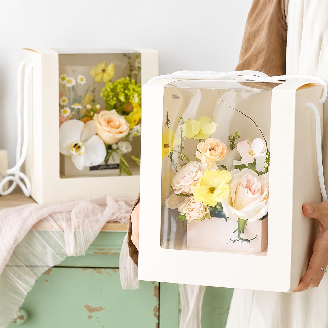 10 PZ Scatole Regalo con Finestra Trasparente, Scatole Portafiori in Cartone Bianco con Manici in Corda, Confezione Regalo Elegante per Bouquet, Fiori, Eventi e Cerimonie (10, Set di 10)