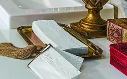 Toalha de papel Trevo Relevo branca 25 peças 28 x 25 cm