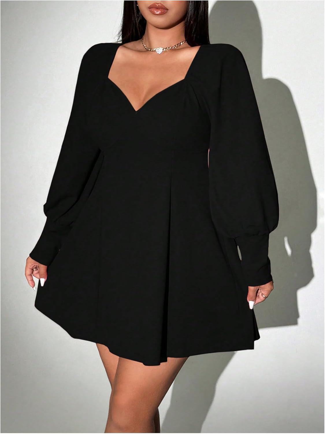 Floerns Women's Plus Size Elegant Fall Sweetheart Neck Long Sleeve Dress Solid Lantern Long Sleeve Mini Dress Going Out Dress - Image 5