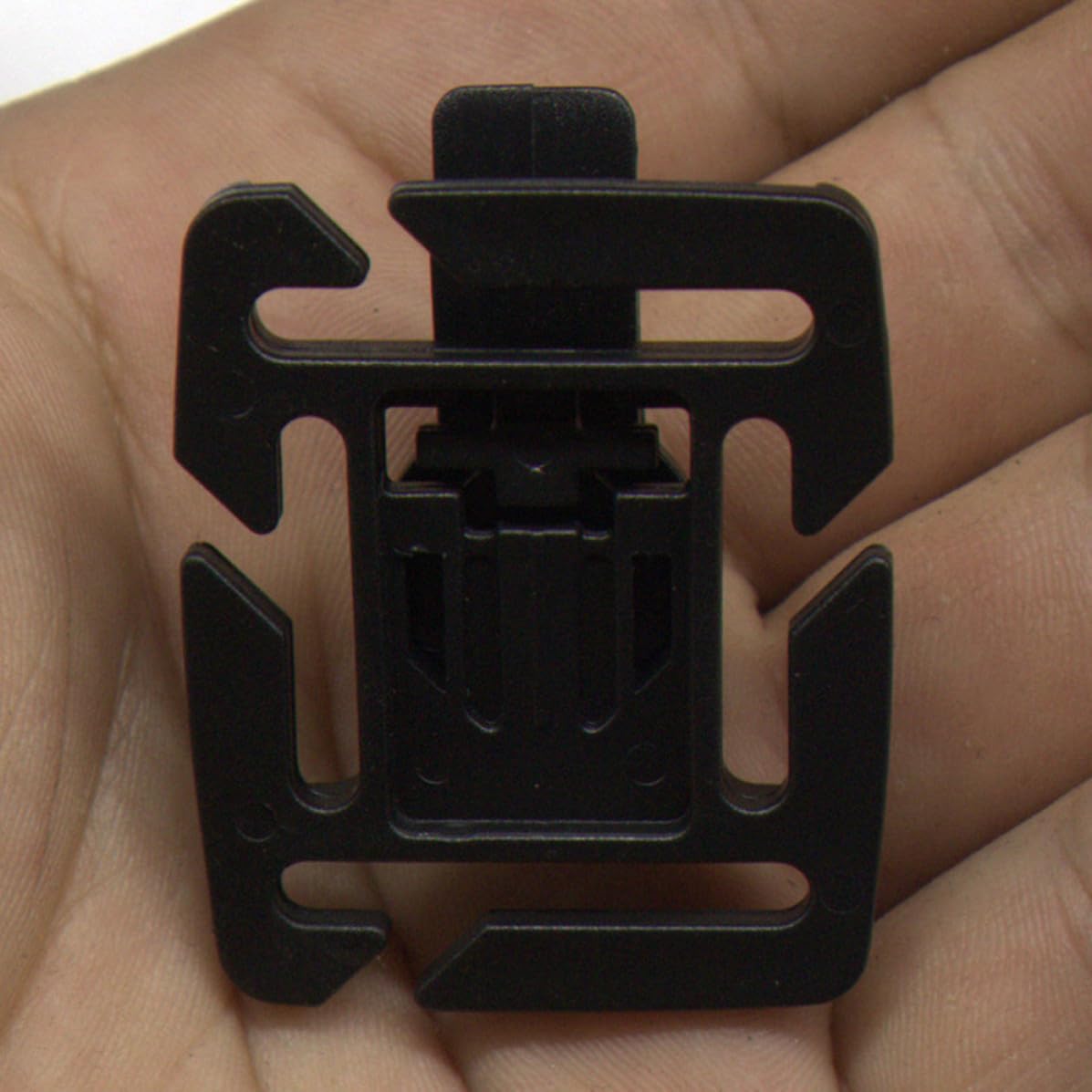10pcs Outdoor Water Bag Clamp 360 Degree Rotary Adjustable Plastic | Wear-resistant Build, Easy Installation, Light Weight for Outdoor Enthusiasts, Compact Clip for Backpack Gear