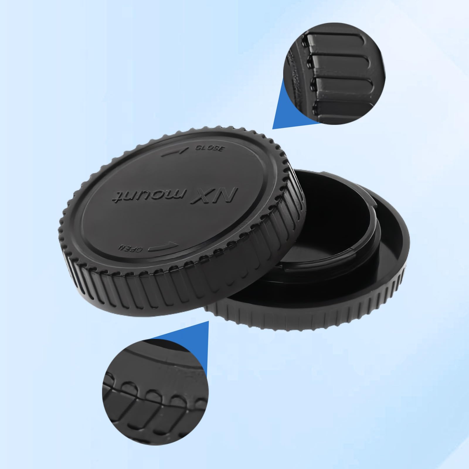 2 coperchi per alloggiamento NX, compatibili con fotocamere Samsung NX: NX1000/NX1100/NX2000/NX300/NX300M; 16 mm f/2.4; 12-24 mm f/4-5.6 ED (NX Camera Body Cap)