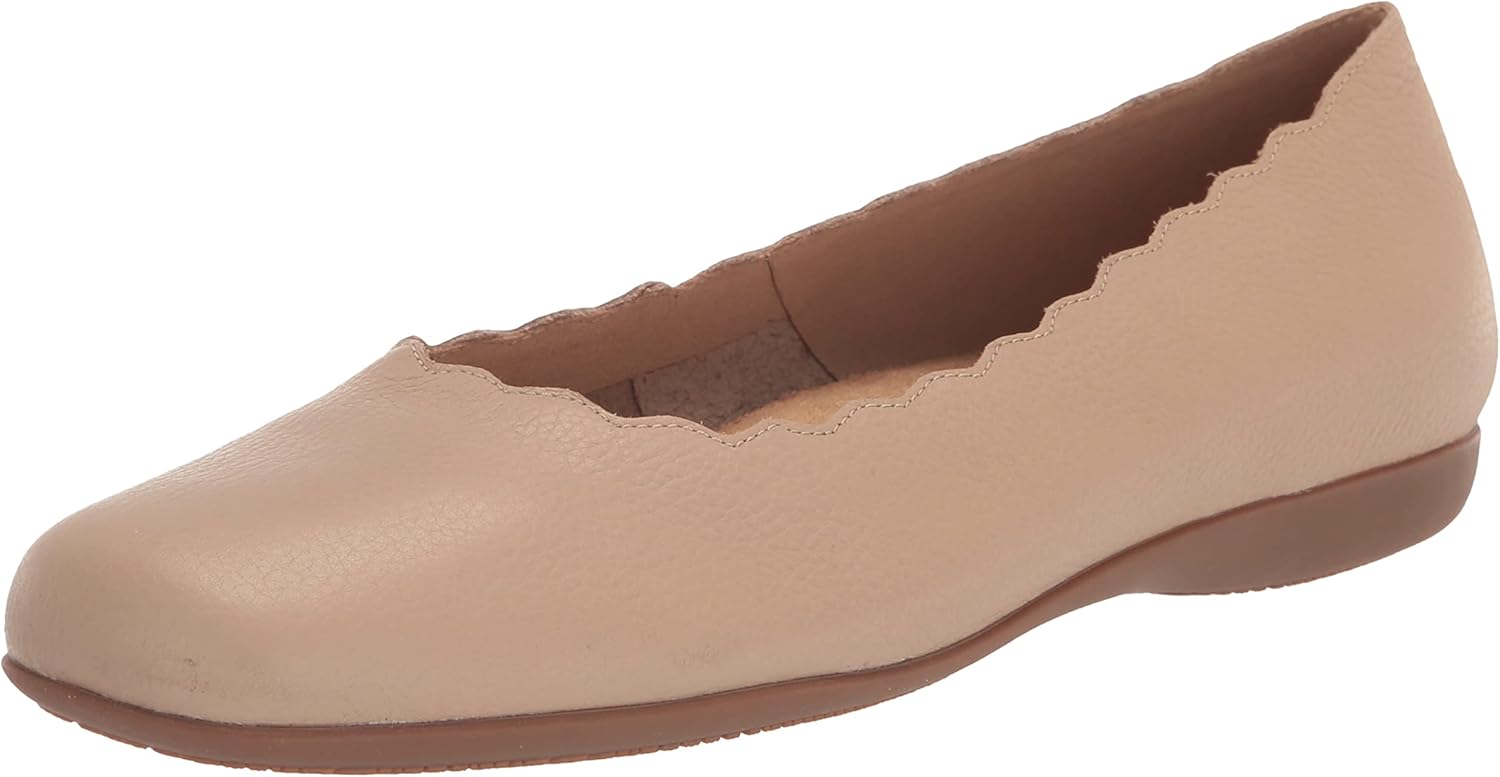 Trotters Women's Sabine Ballet Flat, Nude, 11 Narrow