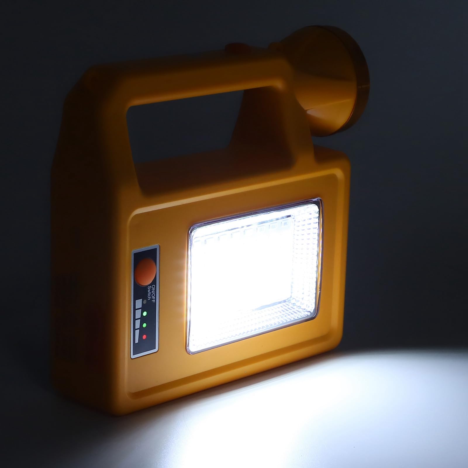 Torcia Solare LED Ricaricabile Impermeabile Multifunzione per Campeggio Ed Emergenza 6000mAh Materiale ABS