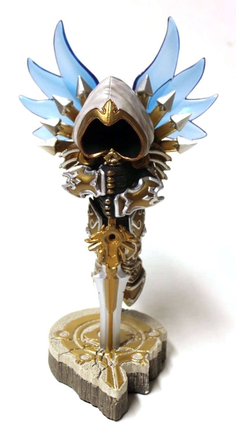 Blizzard Entertainment Diablo 3 III Mini Tyrael Statue from Blizzcon 2011 and Sideshow Collectibles