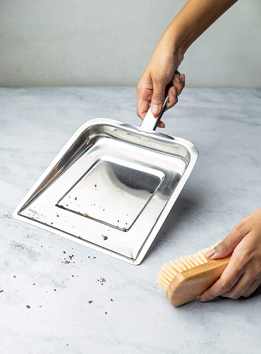 aRIC Dustpan for Home Cleaning Floor Brooming Dustpan Small Handel Stainless Steel (Pack of 1)