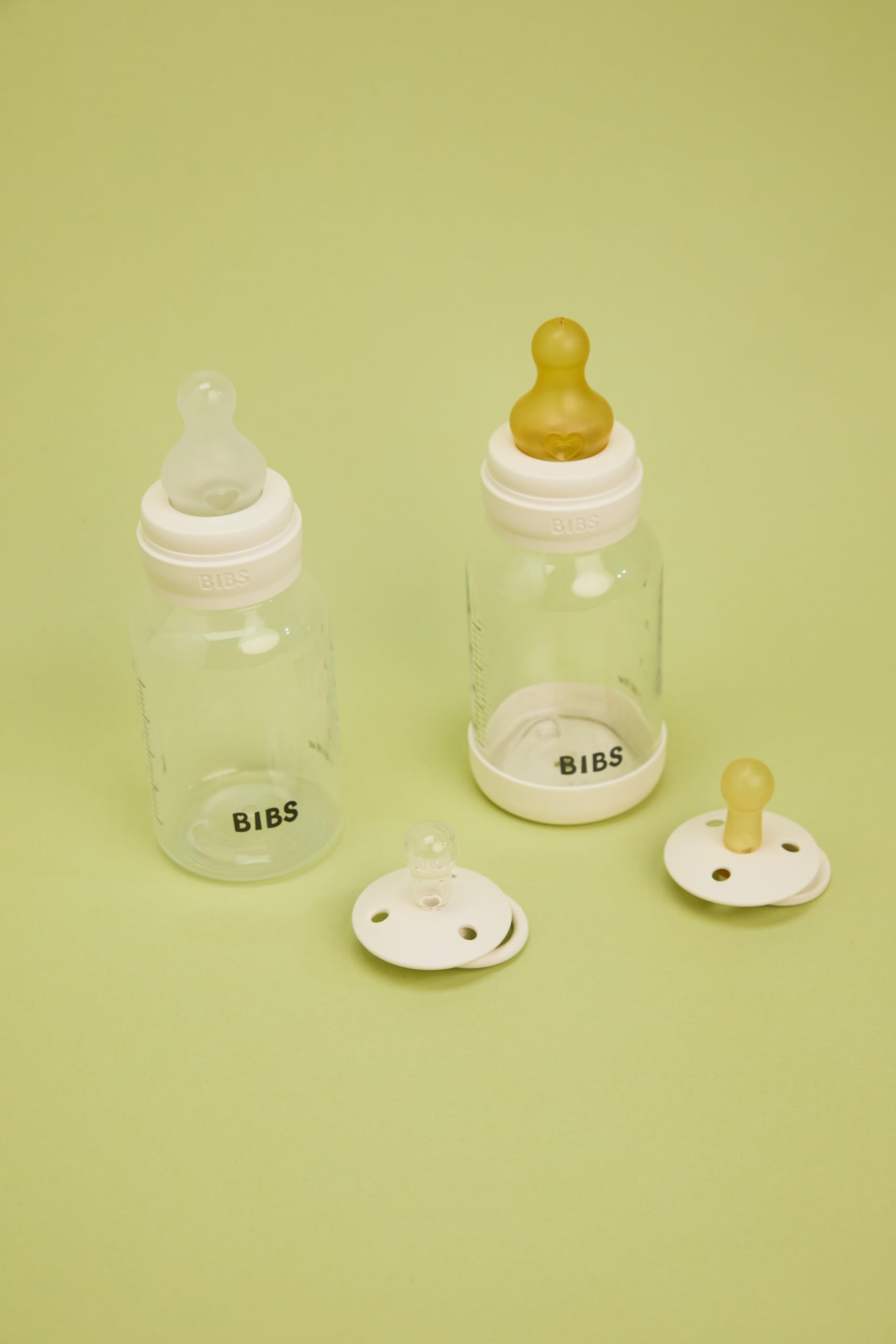 Biberon in vetro BIBS. Anti-coliche. Set di 2.Tettarella rotonda in Silicone. Favorisce l'allattamento naturale al seno, Complete Set - 240 ml (Pack of 2), Ivory