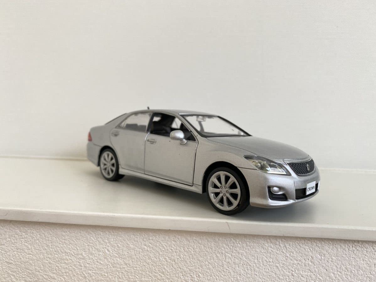 Amazon.co.jp: ミニカー クラウン アスリート ミニカー 1/30