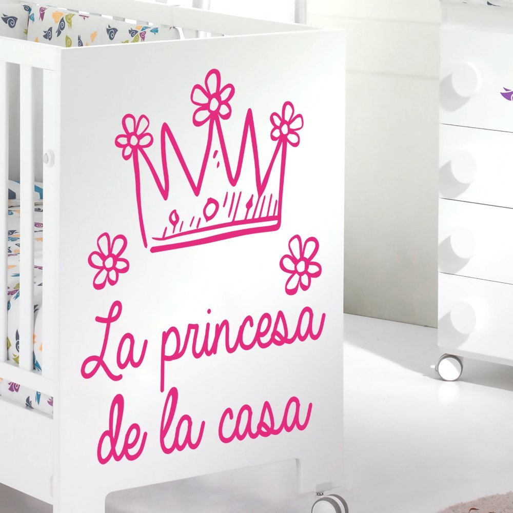 Sticker couronne de la princesse pour transformer un mur blanc en paradis