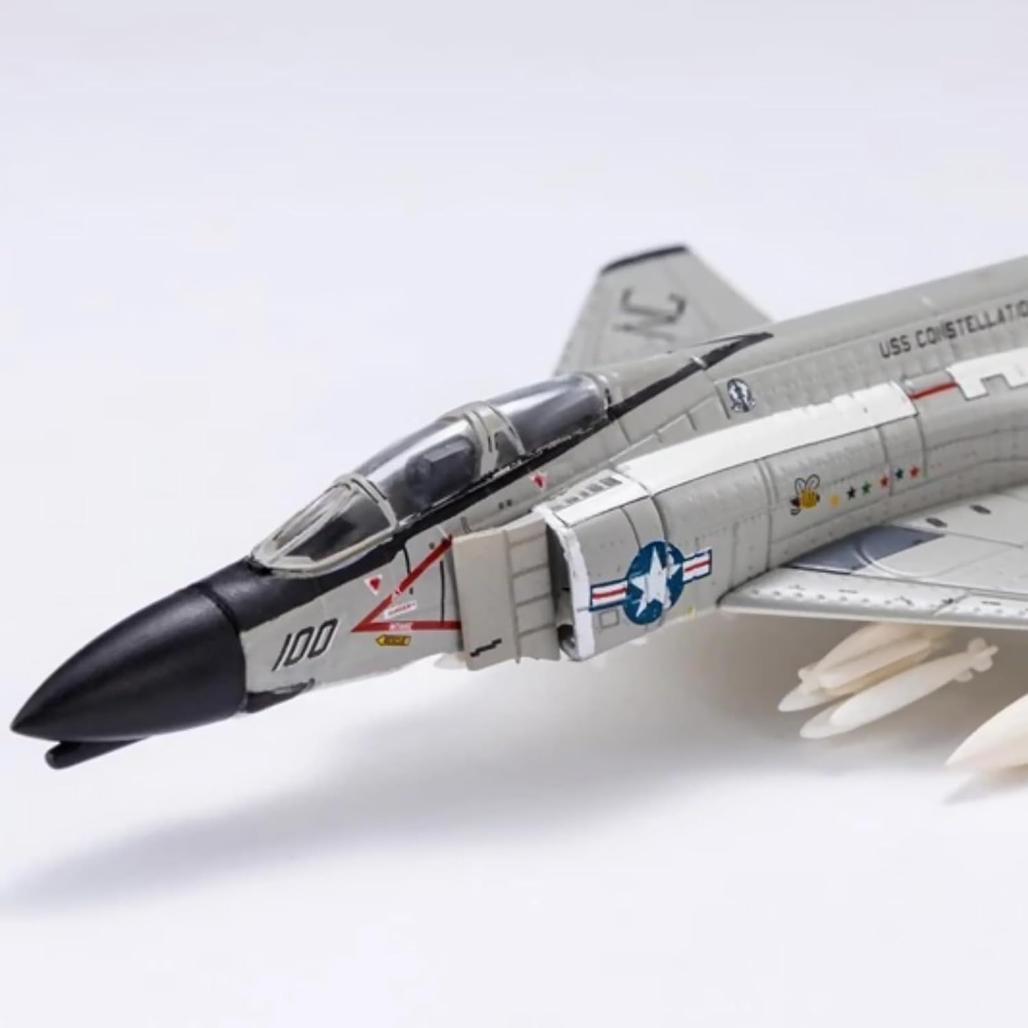 Alloy 1:144 White United States Navy F-4 Phantom II Fighter Model Airplane Model for Collection